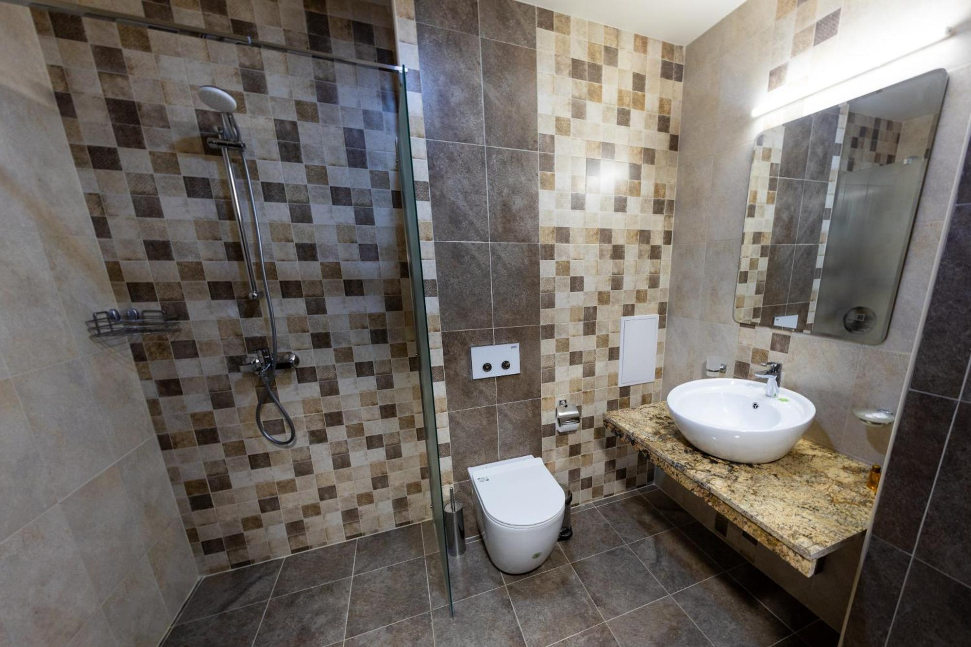 City Plaza Botevgrad Luaran gambar