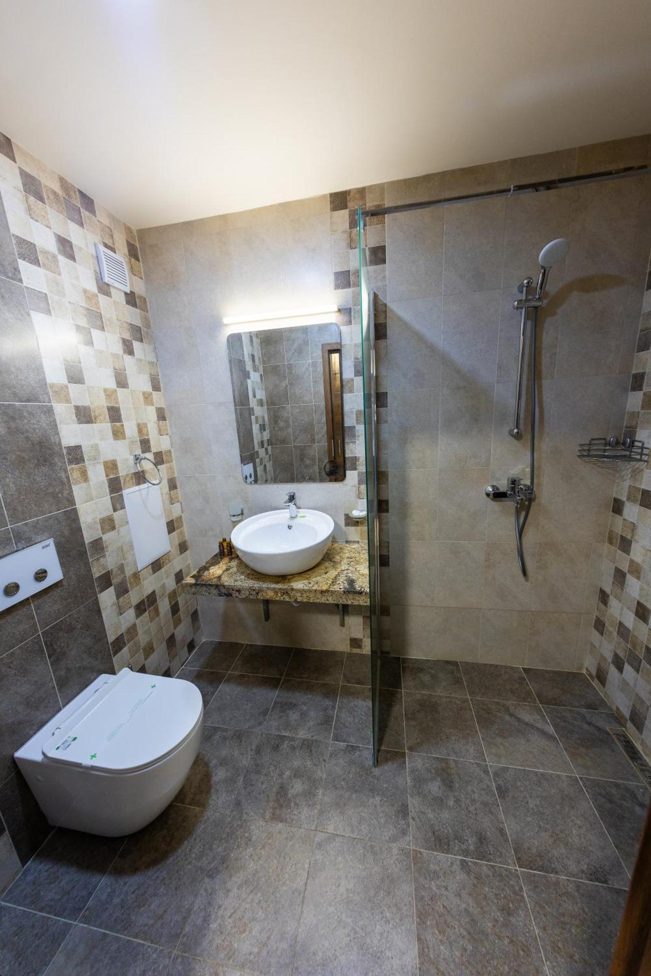 City Plaza Botevgrad Luaran gambar