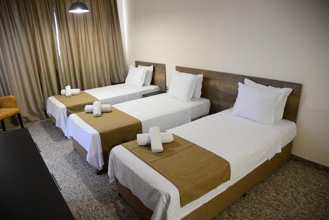 City Plaza Botevgrad Luaran gambar