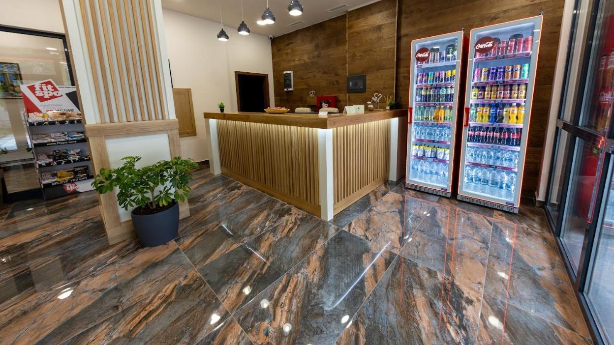 City Plaza Botevgrad Luaran gambar