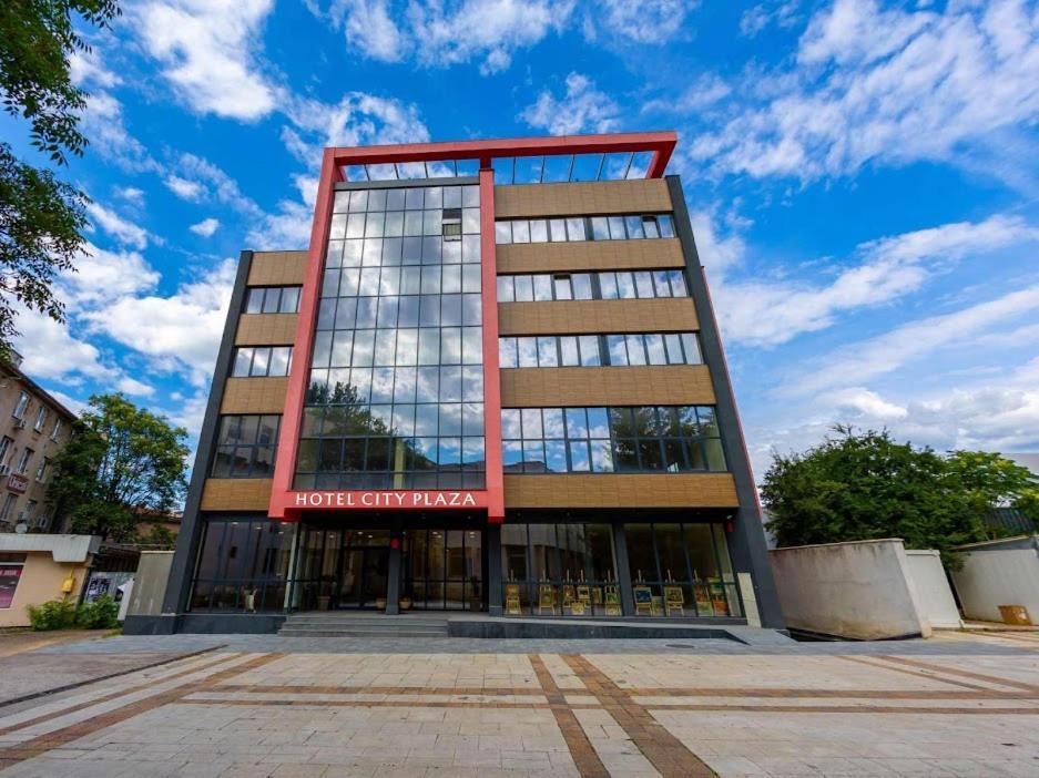 City Plaza Botevgrad Luaran gambar